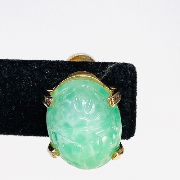 Vintage Earrings Scarab Carved Screw Backs - Picture 8 of 9